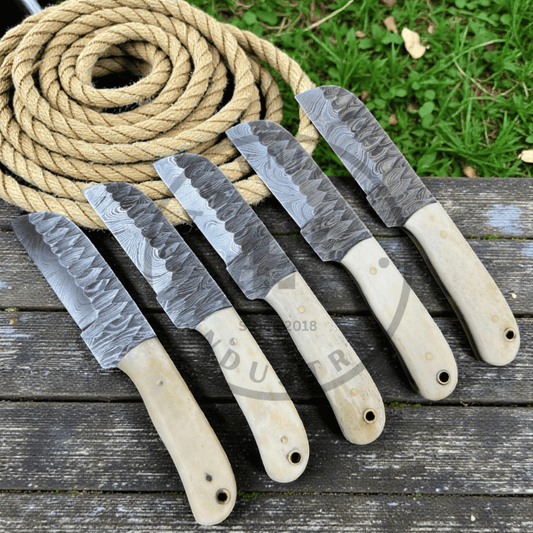 7-Inch Cowboy Fixed Blade Knife with Bone handle Damascus steel bull cutter hot sale