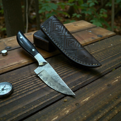 Handmade Stainless Steel Damascus Hunting Knife | Fixed Blade Outdoor Survival Knife with Leather Sheath