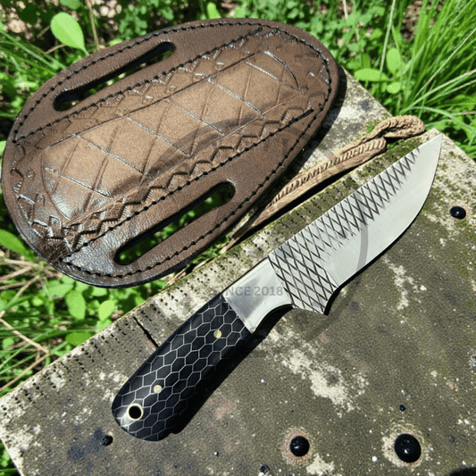Handmade Fixed Blade Hunting Knife with Leather Sheath Cowboy/bull cutter honey cone